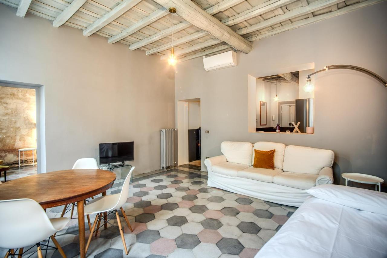 Stylish And Spacious Apartment Next To The Colosseum Roma Dış mekan fotoğraf