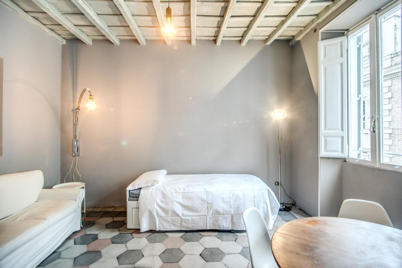 Stylish And Spacious Apartment Next To The Colosseum Roma Dış mekan fotoğraf
