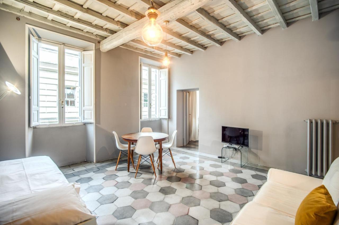 Stylish And Spacious Apartment Next To The Colosseum Roma Dış mekan fotoğraf