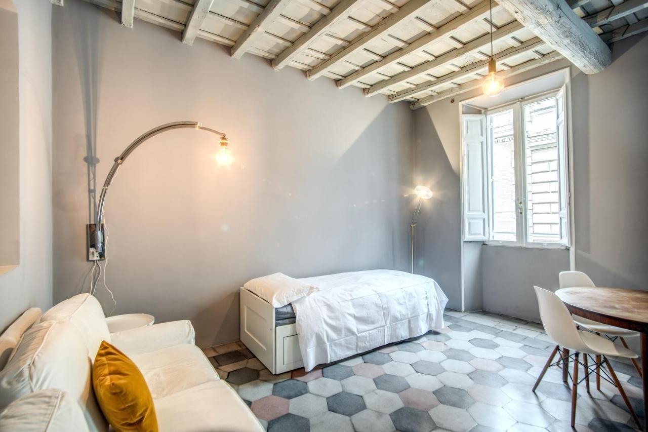 Stylish And Spacious Apartment Next To The Colosseum Roma Dış mekan fotoğraf